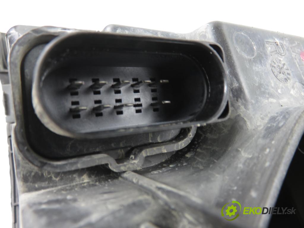 AUDI A2 (8Z0) HB 2001 55,00 1.4 - AUA 1390,00 Svetlo PP 8Z0941004