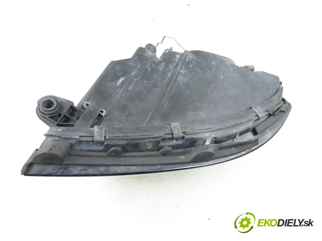 AUDI A2 (8Z0) HB 2001 55,00 1.4 - AUA 1390,00 Svetlo PP 8Z0941004
