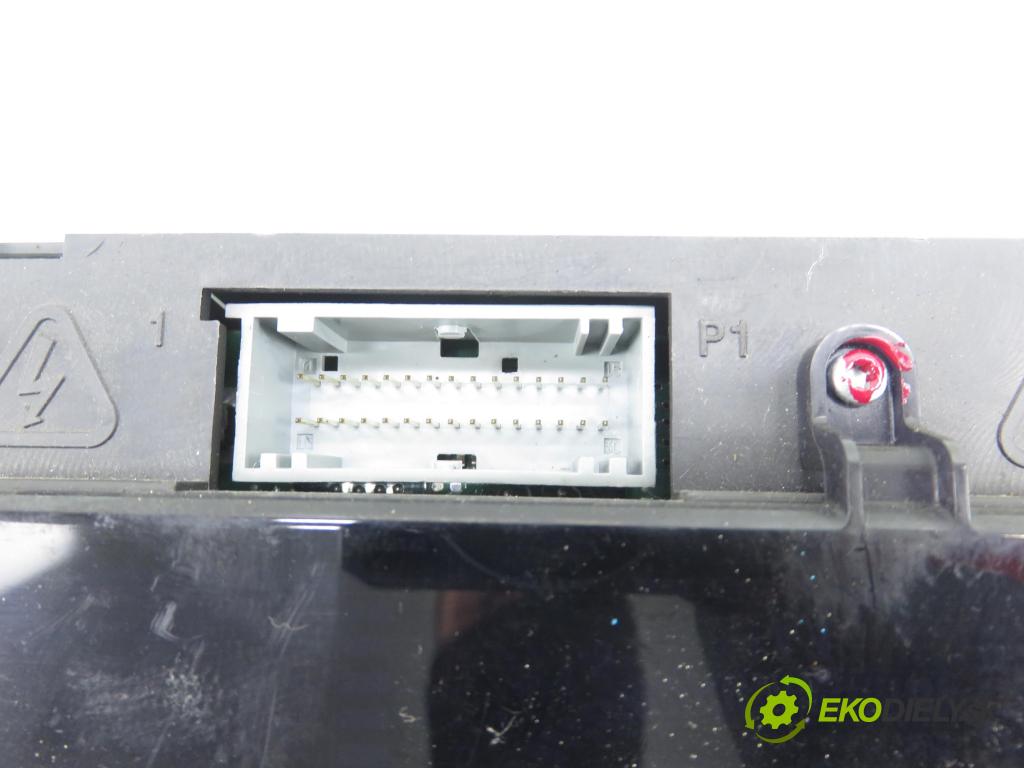 RENAULT SCENIC II (JM0/1_) MINIVAN 2003 88,00 1.9 dCi 120 - F9Q 812 1870,00 Prístrojovka elektrický 8200451505A ; P8200451505A