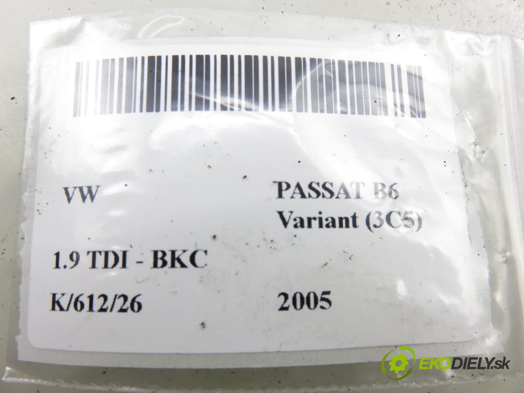VW PASSAT B6 Variant (3C5) KOMBI 2005 77,00 1.9 TDI - BKC 1896,00 zámok 3C1837015A