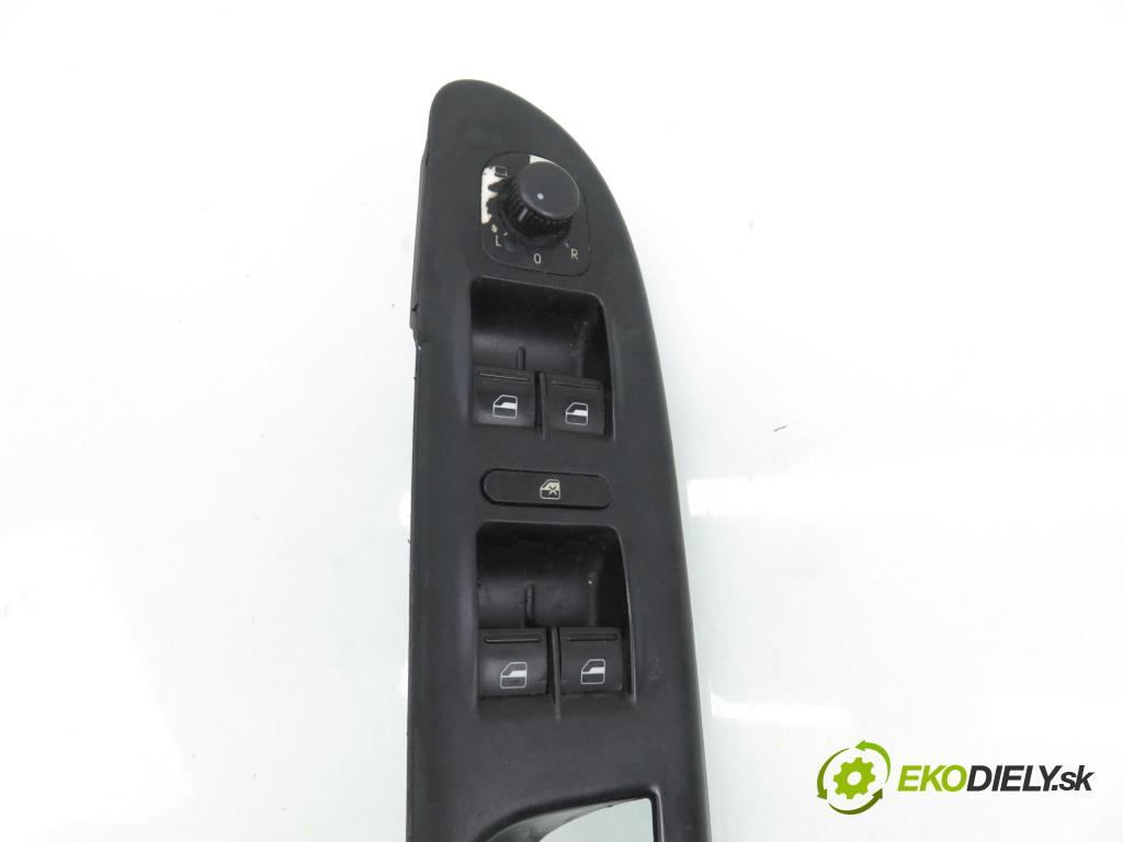 VW PASSAT B6 Variant (3C5) KOMBI 2005 77,00 1.9 TDI - BKC 1896,00 Panel ovládania okien 3C1867171