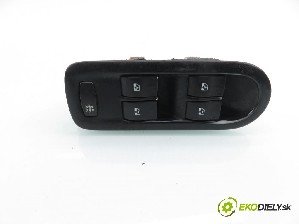 RENAULT SCENIC II (JM0/1_) MINIVAN 2003 88,00 1.9 dCi 120 - F9Q 812 1870,00 Panel ovládania okien 156018070
