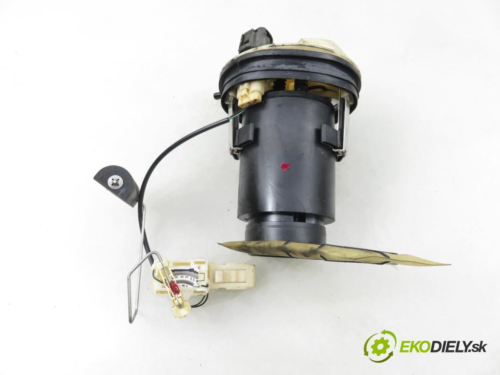 TOYOTA COROLLA Liftback (_E11_) LIFTBACK 2000 71,00 1.4 VVTi 97 - 4ZZ-FE 1398,00 Pumpa paliva 7724002050 ; 0580313058