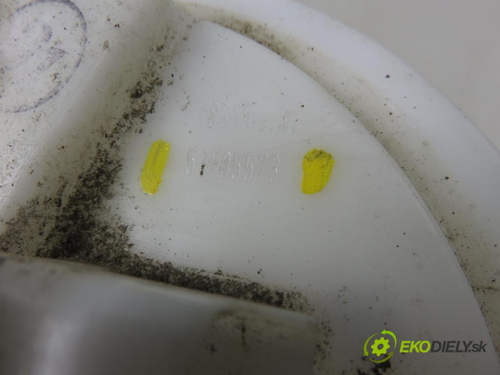 FIAT STILO Multi Wagon (192_) KOMBI 2004 66,00 1.4 16V - 192 B2.000 1368,00 Pumpa paliva 51705573 ; 0580314010