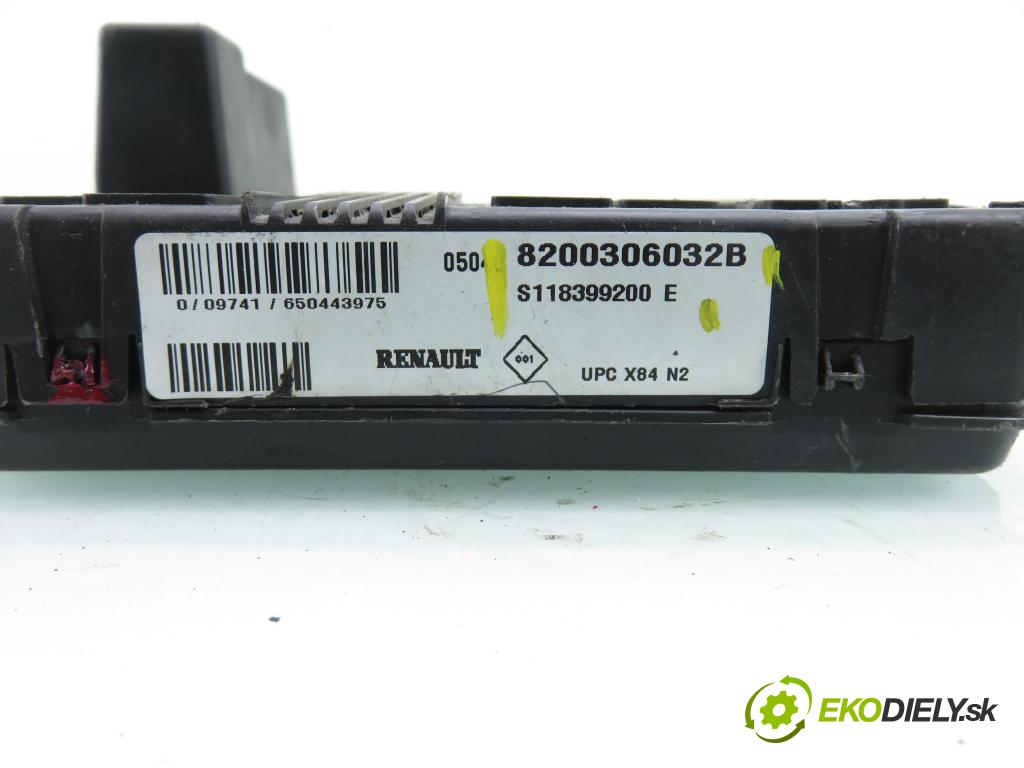 RENAULT SCENIC II (JM0/1_) MINIVAN 2003 88,00 1.9 dCi 120 - F9Q 812 1870,00 riadiaca jednotka / MODUL INNE: S118399200E ; 8200306032B