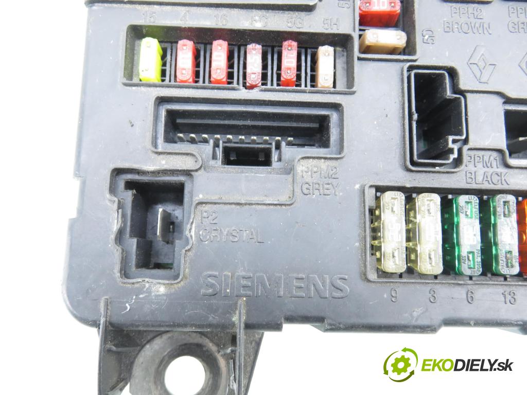RENAULT SCENIC II (JM0/1_) MINIVAN 2003 88,00 1.9 dCi 120 - F9Q 812 1870,00 riadiaca jednotka / MODUL INNE: S118399200E ; 8200306032B