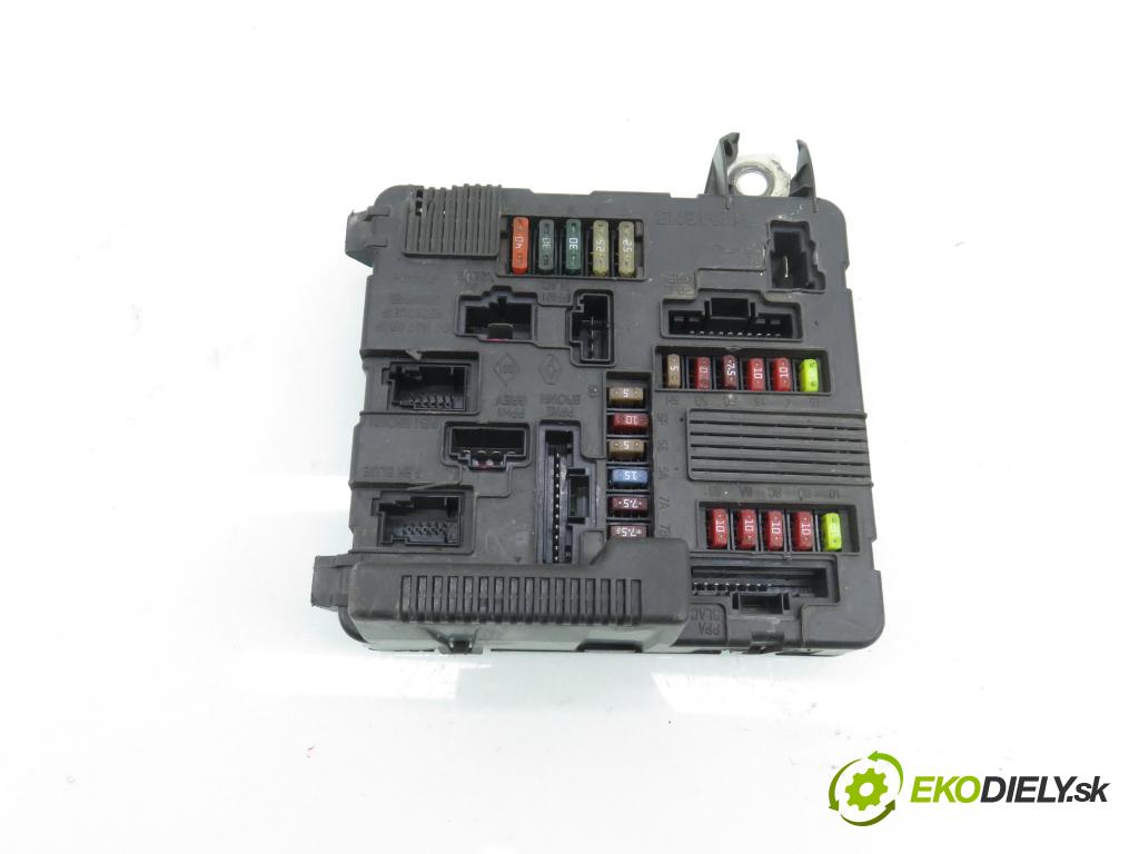 RENAULT SCENIC II (JM0/1_) MINIVAN 2003 88,00 1.9 dCi 120 - F9Q 812 1870,00 riadiaca jednotka / MODUL INNE: S118399200E ; 8200306032B