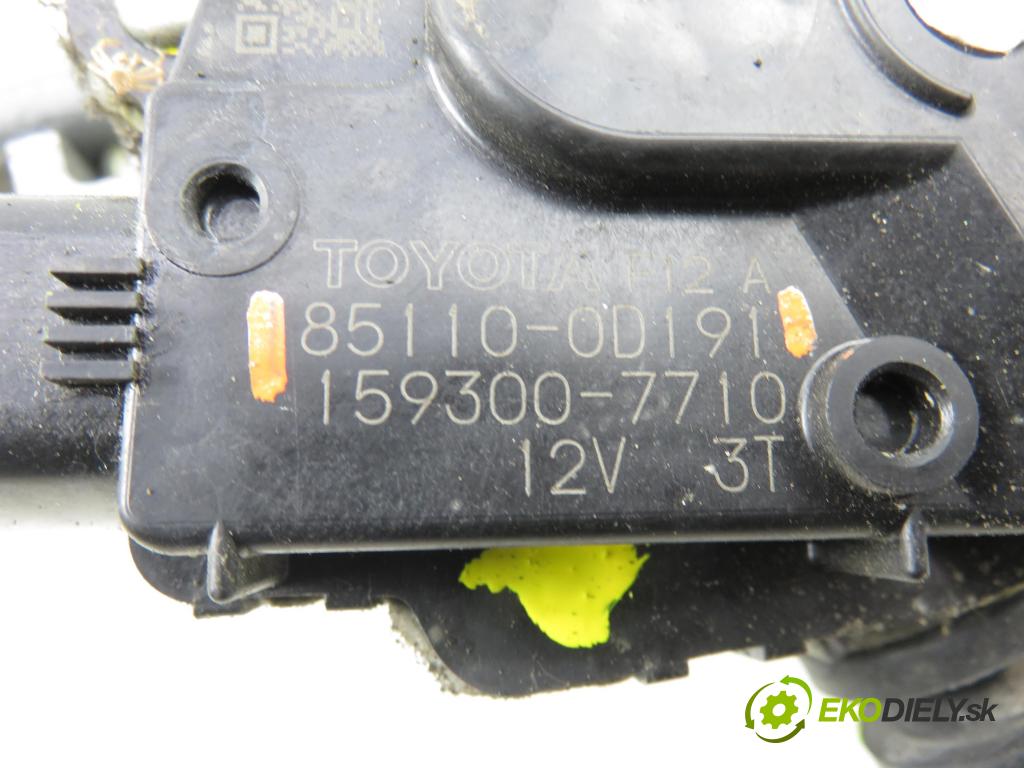 TOYOTA YARIS (_P13_) HB 2016 51,00 1.0 (KSP130_) 69 - 1KR-FE 998,00 Motorček stieračov 851100D191