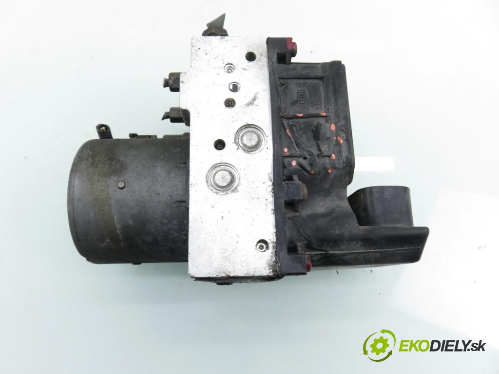 TOYOTA COROLLA Verso (ZER_, ZZE12_, R1_) VAN 2004 85,00 2.0 D-4D (CUR10_) - 1CD-FTV 1995,00 Pumpa ABS 0265950130 ; 895410F010 ; 4454400F010 (Pumpa ABS)