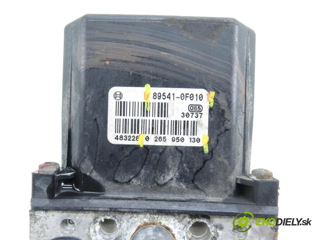 TOYOTA COROLLA Verso (ZER_, ZZE12_, R1_) VAN 2004 85,00 2.0 D-4D (CUR10_) - 1CD-FTV 1995,00 Pumpa ABS 0265950130 ; 895410F010 ; 4454400F010 (Pumpa ABS)