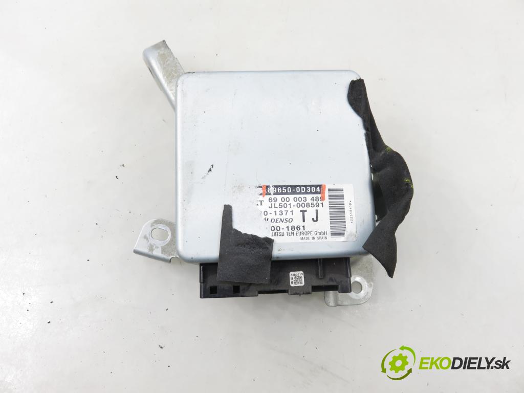 TOYOTA YARIS (_P13_) HB 2016 51,00 1.0 (KSP130_) 69 - 1KR-FE 998,00 serv/podporovanie elektrické 452500D184 ; 896500D304
