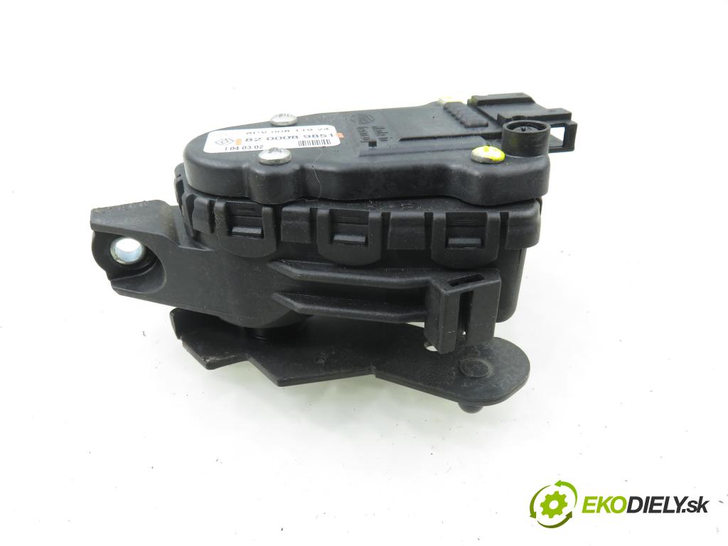 RENAULT CLIO II (BB_, CB_) HB 2002 55,00 1.2 16V (BB05, BB0W, BB11, BB27, BB2T, BB2U, BB2V, 1149,00 Potenciometer plynu 8200089851 (Potenciometer plynového pedálu)