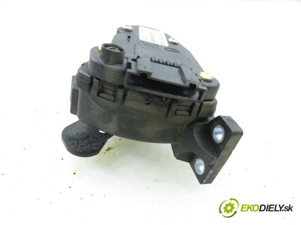 RENAULT CLIO II (BB_, CB_) HB 2002 55,00 1.2 16V (BB05, BB0W, BB11, BB27, BB2T, BB2U, BB2V, 1149,00 Potenciometer plynu 8200089851 (Potenciometer plynového pedálu)