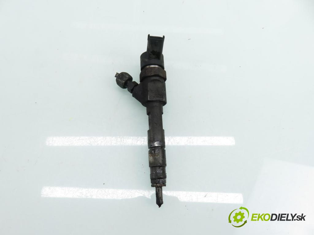 RENAULT ESPACE IV (JK0/1_) MINIVAN 2004 85,00 1.9 dCi 116 - F9Q 820 1870,00 vstrekovač 8200100272 ; 0445110110B (Vstrekovač paliva)