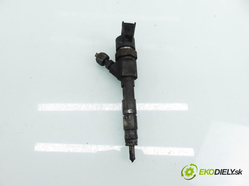 RENAULT ESPACE IV (JK0/1_) MINIVAN 2004 85,00 1.9 dCi 116 - F9Q 820 1870,00 vstrekovač 8200100272 ; 0445110110B (Vstrekovač paliva)