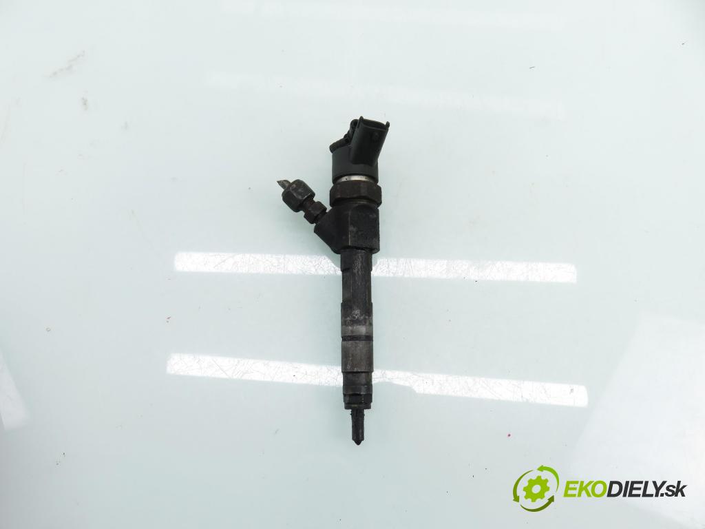 RENAULT ESPACE IV (JK0/1_) MINIVAN 2004 85,00 1.9 dCi 116 - F9Q 820 1870,00 vstrekovač 8200100272 ; 0445110110B (Vstrekovač paliva)
