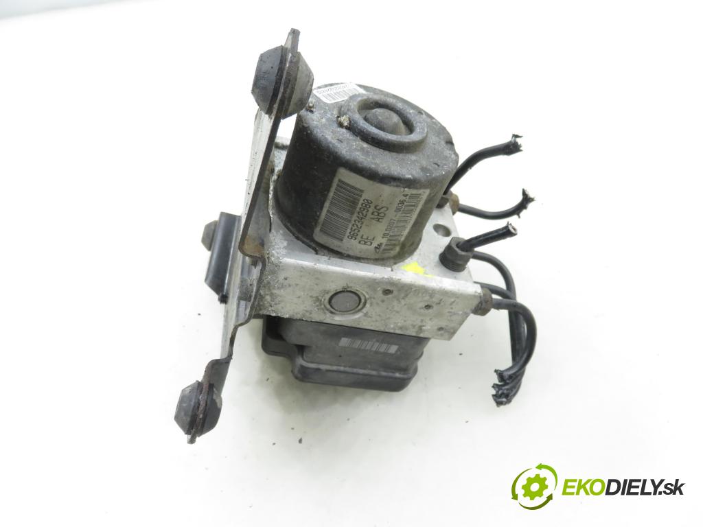 PEUGEOT 206 liftback (2A/C) HB 2004 440,00 1.1 i - HFX (TU1JP) 1124,00 Pumpa ABS 10097011143 ; 5WK84108 (Pumpa ABS)