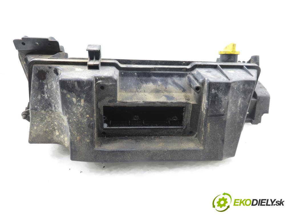 RENAULT CLIO II (BB_, CB_) HB 2002 55,00 1.2 16V (BB05, BB0W, BB11, BB27, BB2T, BB2U, BB2V, 1149,00 Kryt Ventilov 8200120140A