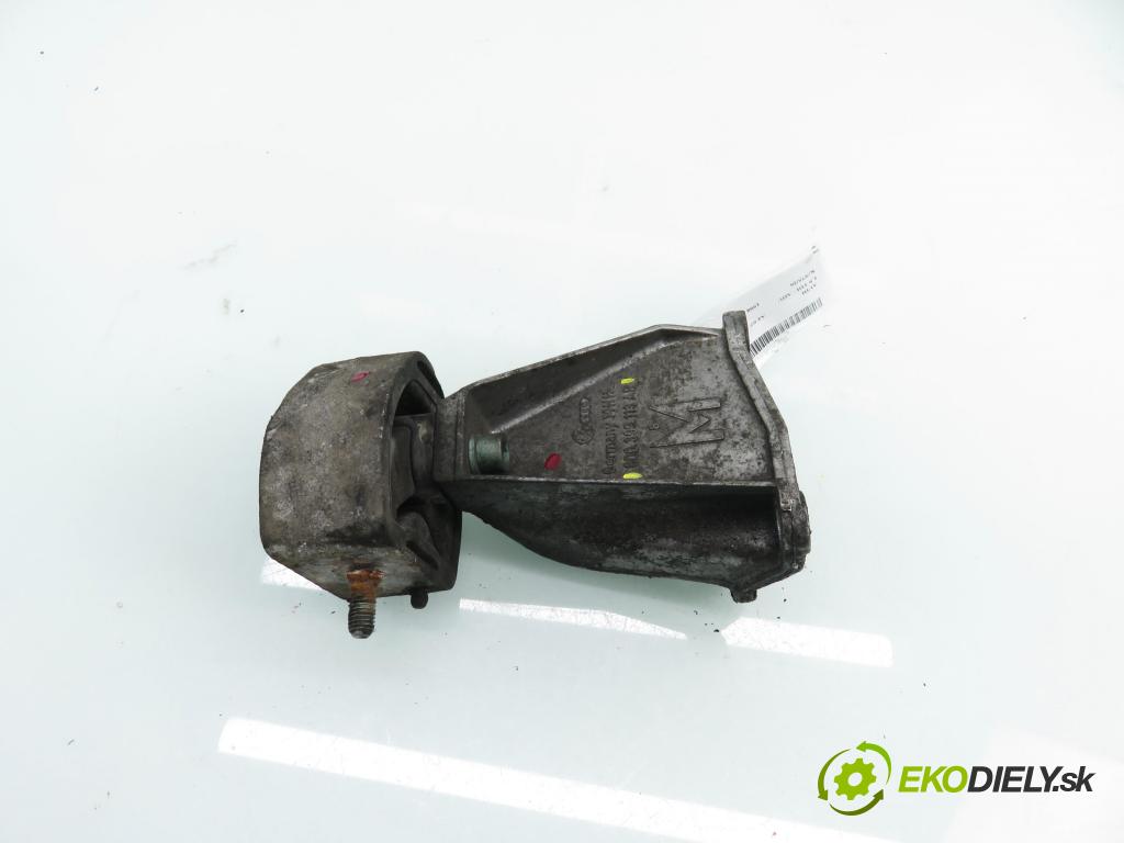 AUDI A4 Avant (8D5, B5) KOMBI 1998 66,00 1.9 TDI - AHU 1896,00 Uchytenie prevodovky 8D0399113AB