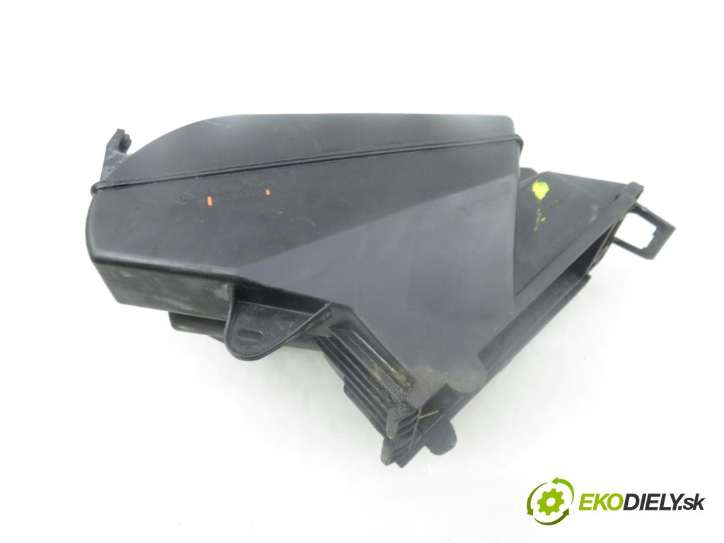 RENAULT CLIO II (BB_, CB_) HB 2002 55,00 1.2 16V (BB05, BB0W, BB11, BB27, BB2T, BB2U, BB2V, 1149,00 Obal filtra vzduchu 8200042209 (Obal vzduchového filtra)