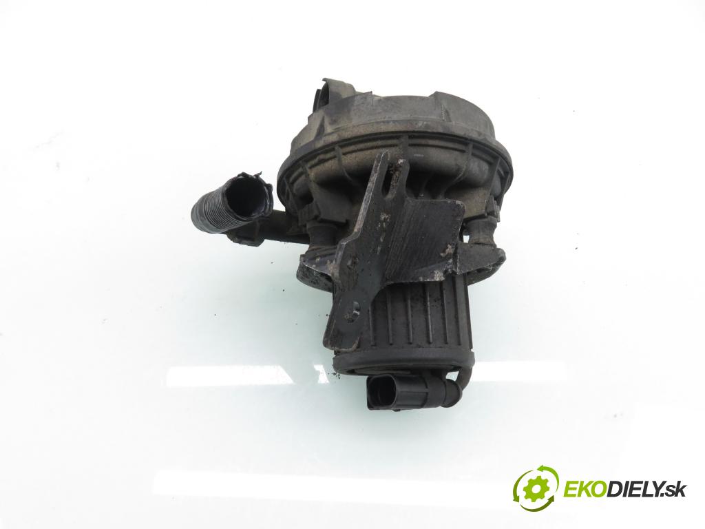 SEAT LEON (1M1) HB 2001 92,00 1.8 20V - AGN 1781,00 Pumpa vzduchu 72273803 ; 06A959253B ; 06A131083B