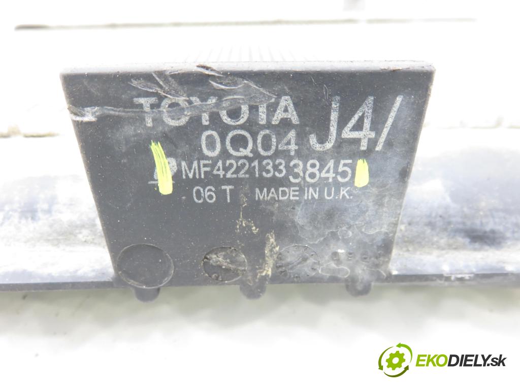 TOYOTA YARIS (_P13_) HB 2016 51,00 1.0 (KSP130_) 69 - 1KR-FE 998,00 chladič vody MF4221333845