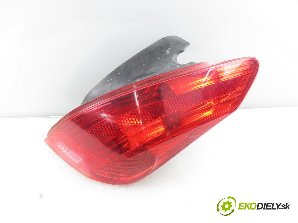 PEUGEOT 308 (4A_, 4C_) HB 2008 110,00 1.6 THP 150 - 5FX (EP6DT) 1598,00 Svetlo pravé zadné 9680425680