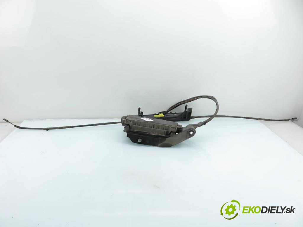RENAULT SCENIC II (JM0/1_) MINIVAN 2003 88,00 1.9 dCi 120 - F9Q 812 1870,00 BRZDA: ručny elektrický 8200311379