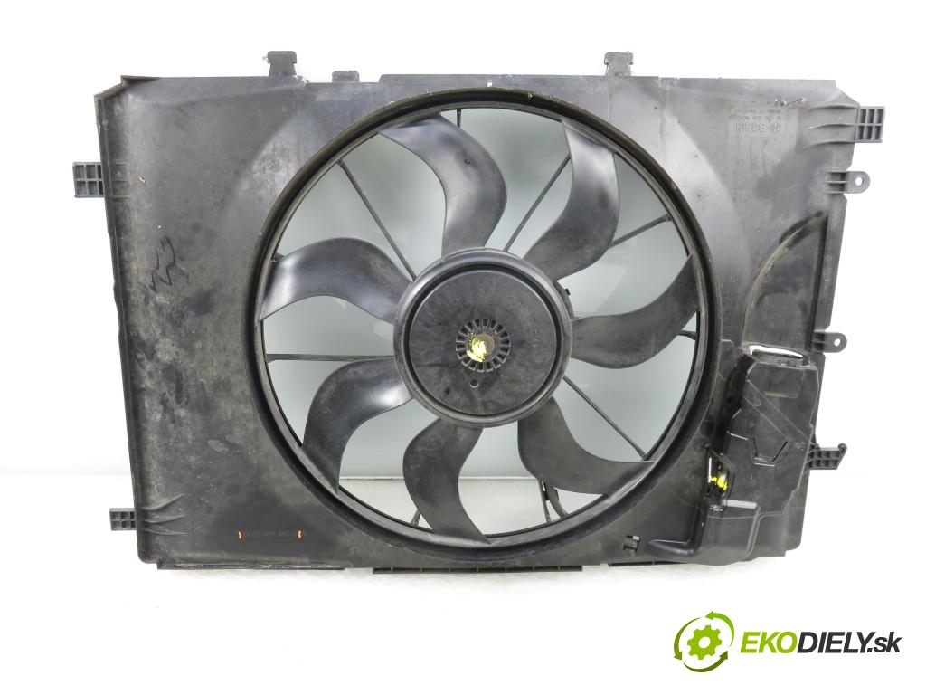 MERCEDES-BENZ KLASA A (W176) HB 2017 66,00 A 160 CDI / d (176.011) 90 - OM 607.951 1461,00 Ventilátor chladič klíma/voda A2465000093