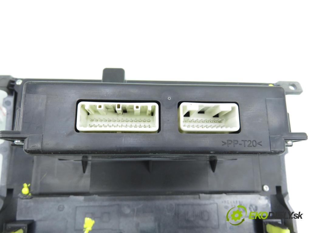 TOYOTA COROLLA Verso (ZER_, ZZE12_, R1_) VAN 2007 95,00 1.8 (ZNR11_) 129 - 1ZZ-FE 1794,00 Panel kúrenia KLIMATRONIK 559000F050