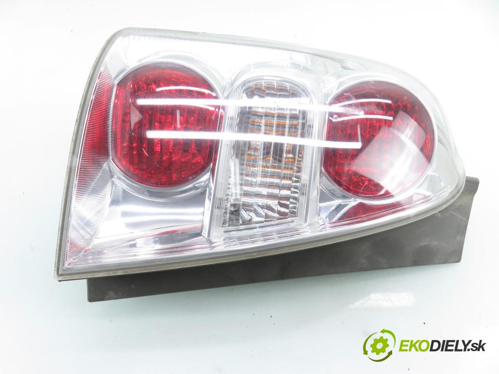 TOYOTA COROLLA Verso (ZER_, ZZE12_, R1_) VAN 2007 95,00 1.8 (ZNR11_) 129 - 1ZZ-FE 1794,00 Svetlo ľavé zadné 