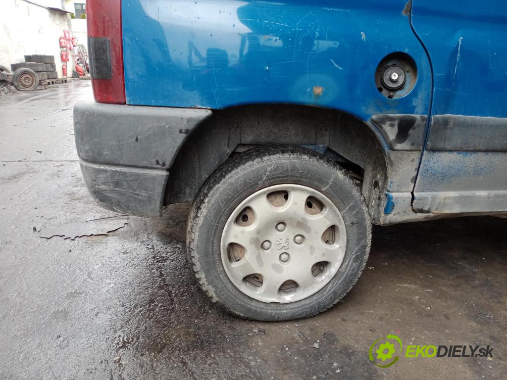 PEUGEOT PARTNER Skrzynia (5_, G_) FURGON 2005 51,00 1.9 D - WJY (DW8B) 1868,00 Výstuha zadná 