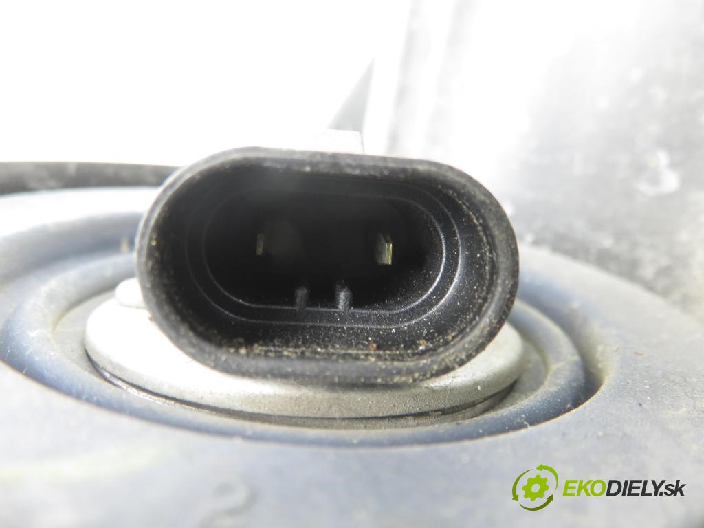 TOYOTA COROLLA Verso (ZER_, ZZE12_, R1_) VAN 2007 95,00 1.8 (ZNR11_) 129 - 1ZZ-FE 1794,00 Svetlo PP