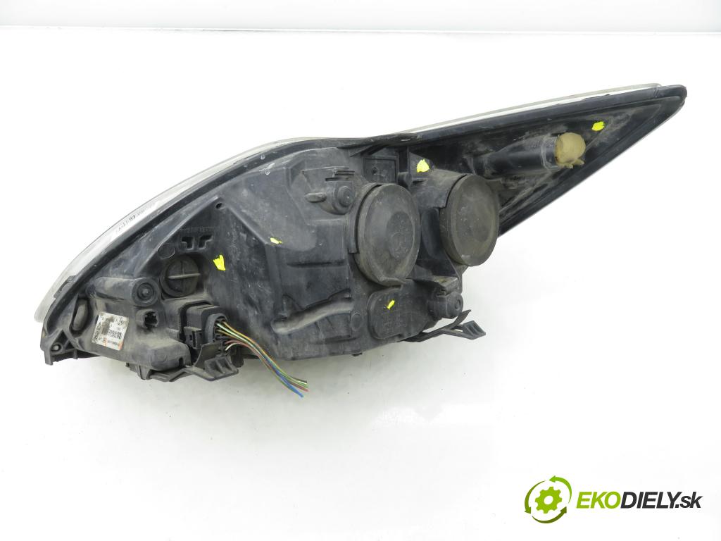 FORD FOCUS II Turnier (DA_, FFS, DS) KOMBI 2008 66,00 1.6 TDCI 90 1560,00 Svetlo PP 8M5113W029AD