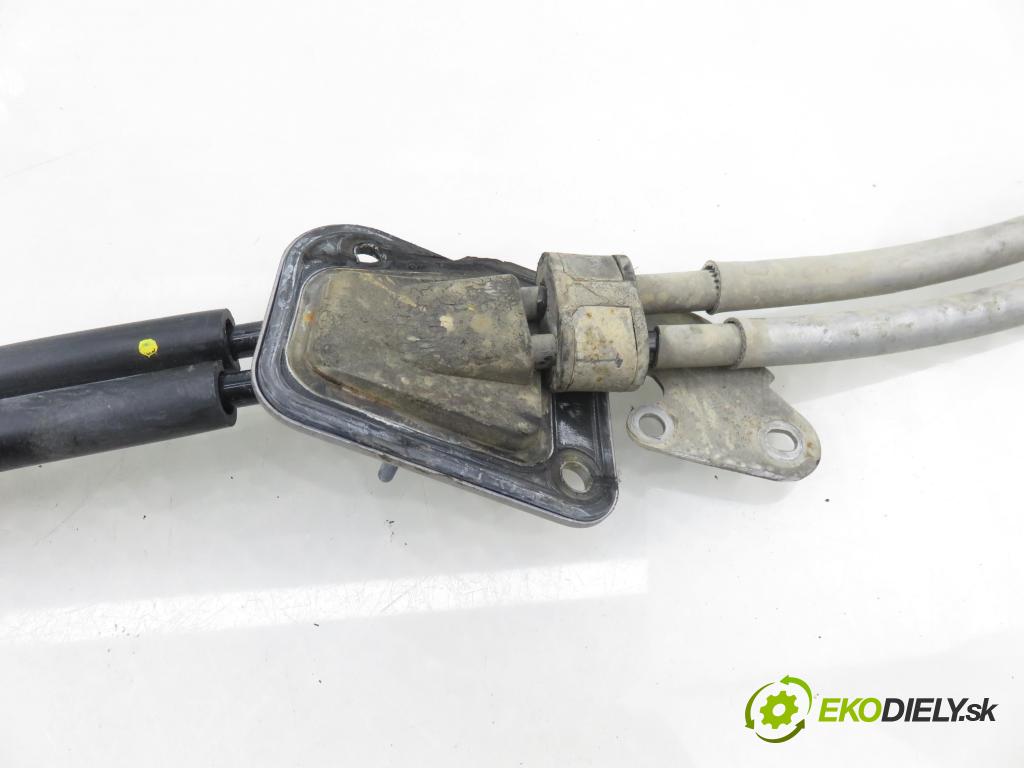 TOYOTA COROLLA Verso (ZER_, ZZE12_, R1_) VAN 2007 95,00 1.8 (ZNR11_) 129 - 1ZZ-FE 1794,00 ZVEDÁK: 335300F010