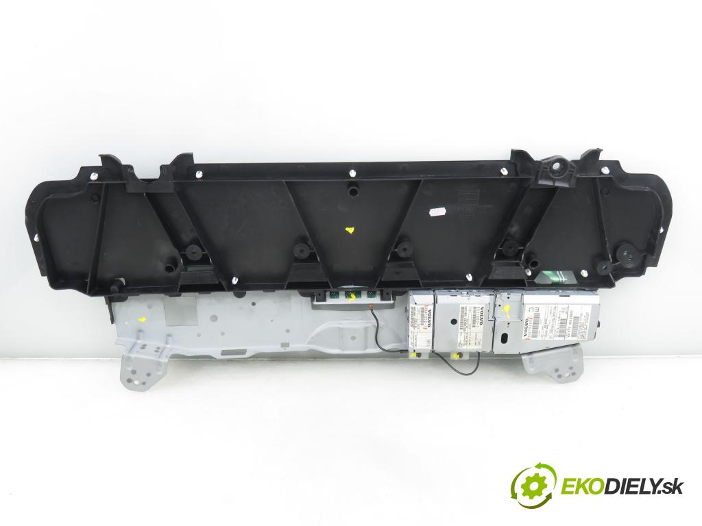 VOLVO XC90 I (275) SUV 2005 200,00 T6 AWD - B 6294 T 2922,00 MODUL GPS 86412621 ; 30679255 ; 86510131