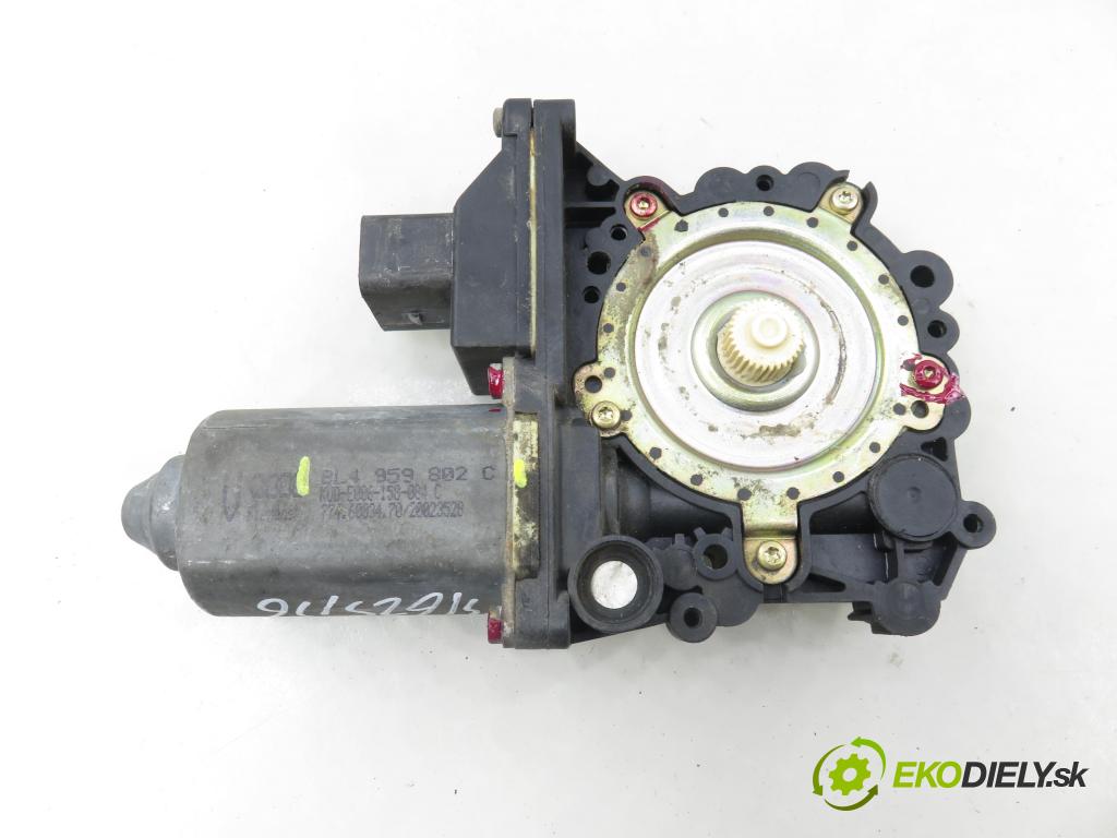 AUDI A3 (8L1) HB 2003 96,00 1.9 TDI PD 130 - ASZ 1896,00 Motorček sťahovania okien PP 8L4959802C