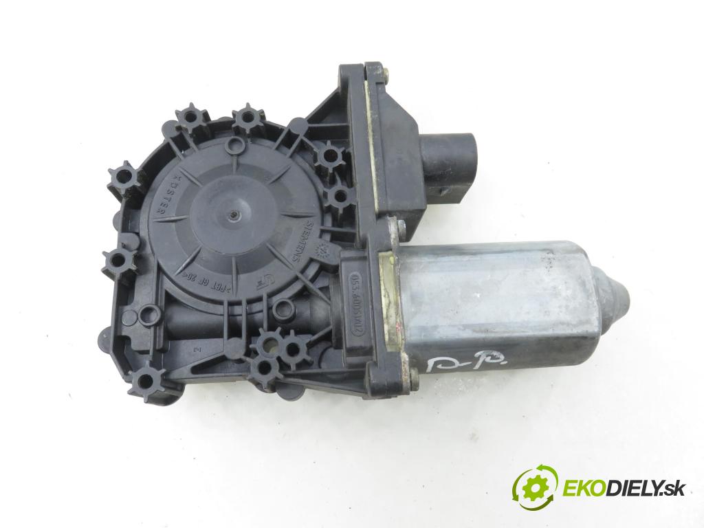AUDI A3 (8L1) HB 2003 96,00 1.9 TDI PD 130 - ASZ 1896,00 Motorček sťahovania okien PP 8L4959802C