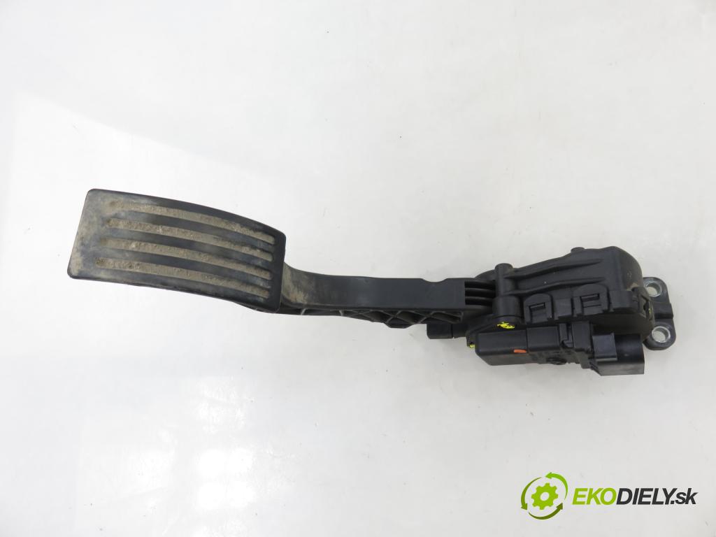 FORD FOCUS II Turnier (DA_, FFS, DS) KOMBI 2006 85,00 1.8 TDCi - KKDA 1753,00 Potenciometer plynu 4M519F836AH ; 6PV00864101 (Potenciometer plynového pedálu)