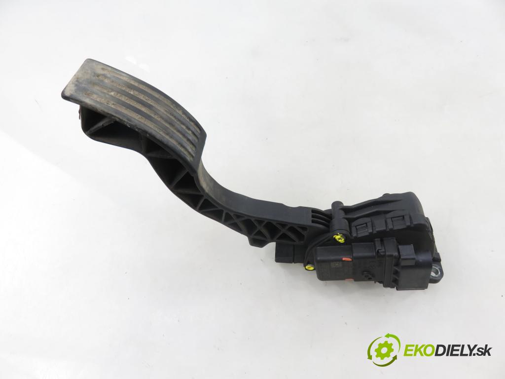 FORD FOCUS II Turnier (DA_, FFS, DS) KOMBI 2006 85,00 1.8 TDCi - KKDA 1753,00 Potenciometer plynu 4M519F836AH ; 6PV00864101 (Potenciometer plynového pedálu)