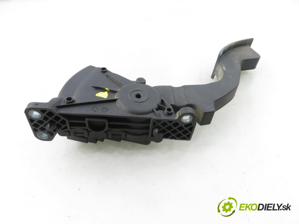 FORD FOCUS II Turnier (DA_, FFS, DS) KOMBI 2006 85,00 1.8 TDCi - KKDA 1753,00 Potenciometer plynu 4M519F836AH ; 6PV00864101 (Potenciometer plynového pedálu)