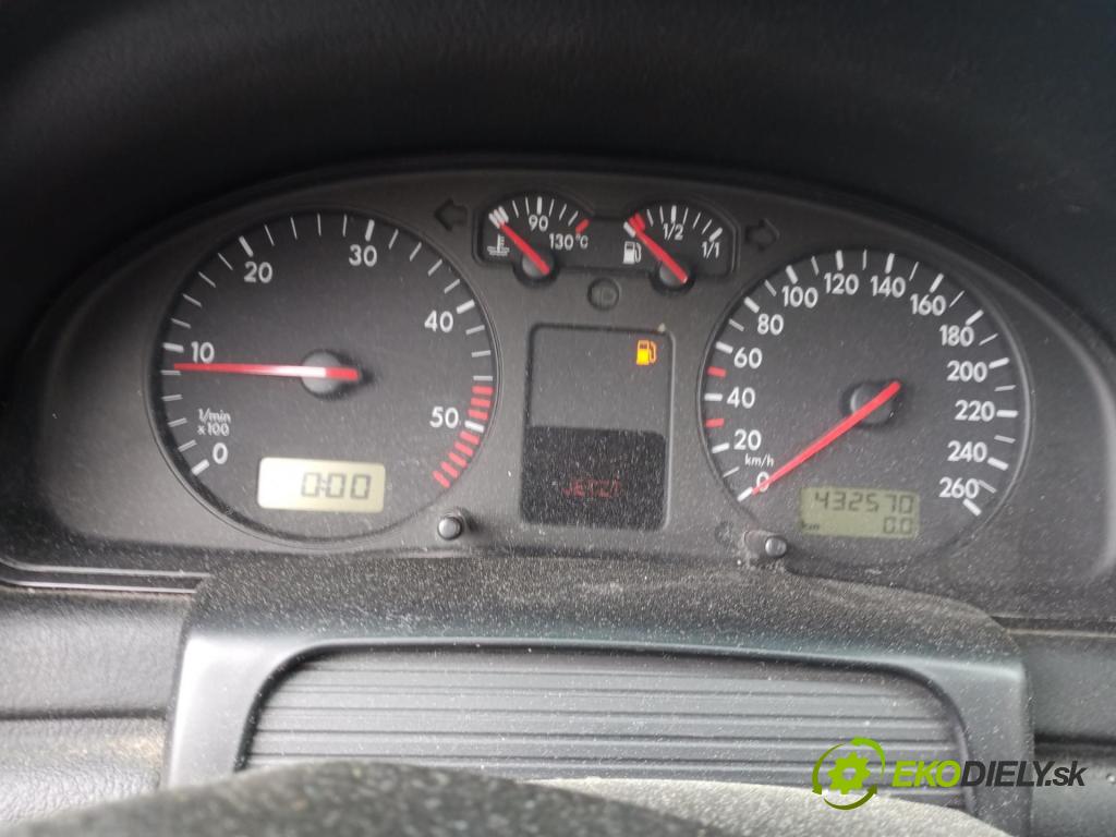 VW PASSAT B5 Variant (3B5) KOMBI 2000 81,00 1.9 TDI - AVG 1896,00 prístrojovka elektrický 3B0920822A