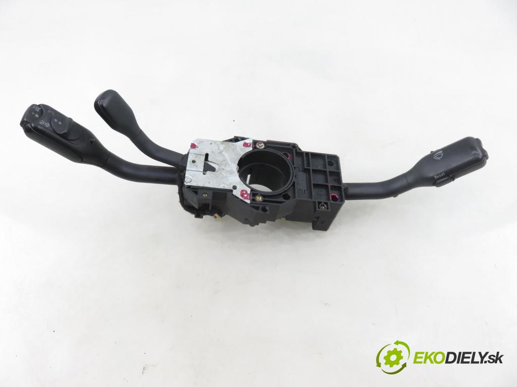 AUDI A4 (8D2, B5) SEDAN 1998 81,00 1.9 TDI 110 - AFN 1896,00 páčka/prepínač 4D0953513P ; 202910 ; 8D9953503D