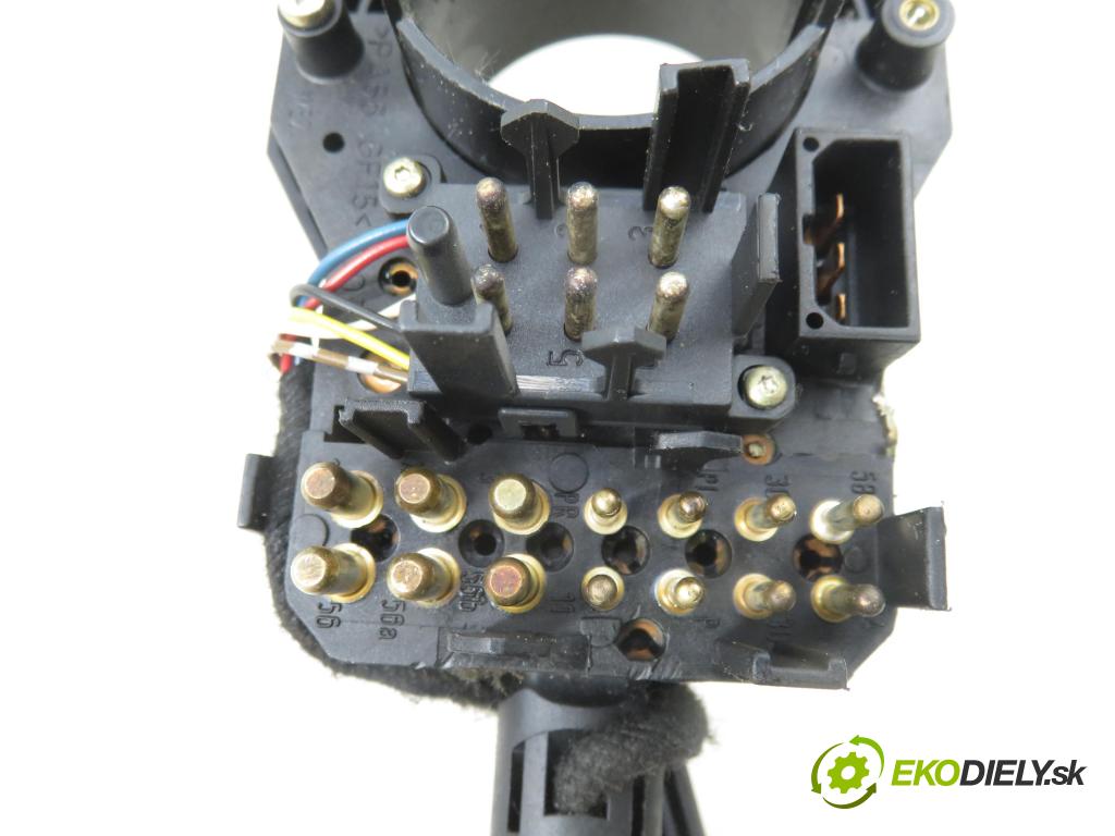 AUDI A4 (8D2, B5) SEDAN 1998 81,00 1.9 TDI 110 - AFN 1896,00 páčka/prepínač 4D0953513P ; 202910 ; 8D9953503D