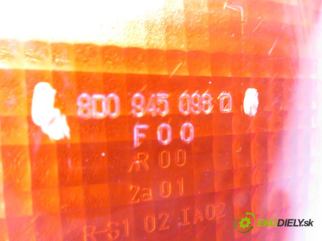 AUDI A4 (8D2, B5) SEDAN 1998 81,00 1.9 TDI 110 - AFN 1896,00 Svetlo pravé zadné 8D0945096D