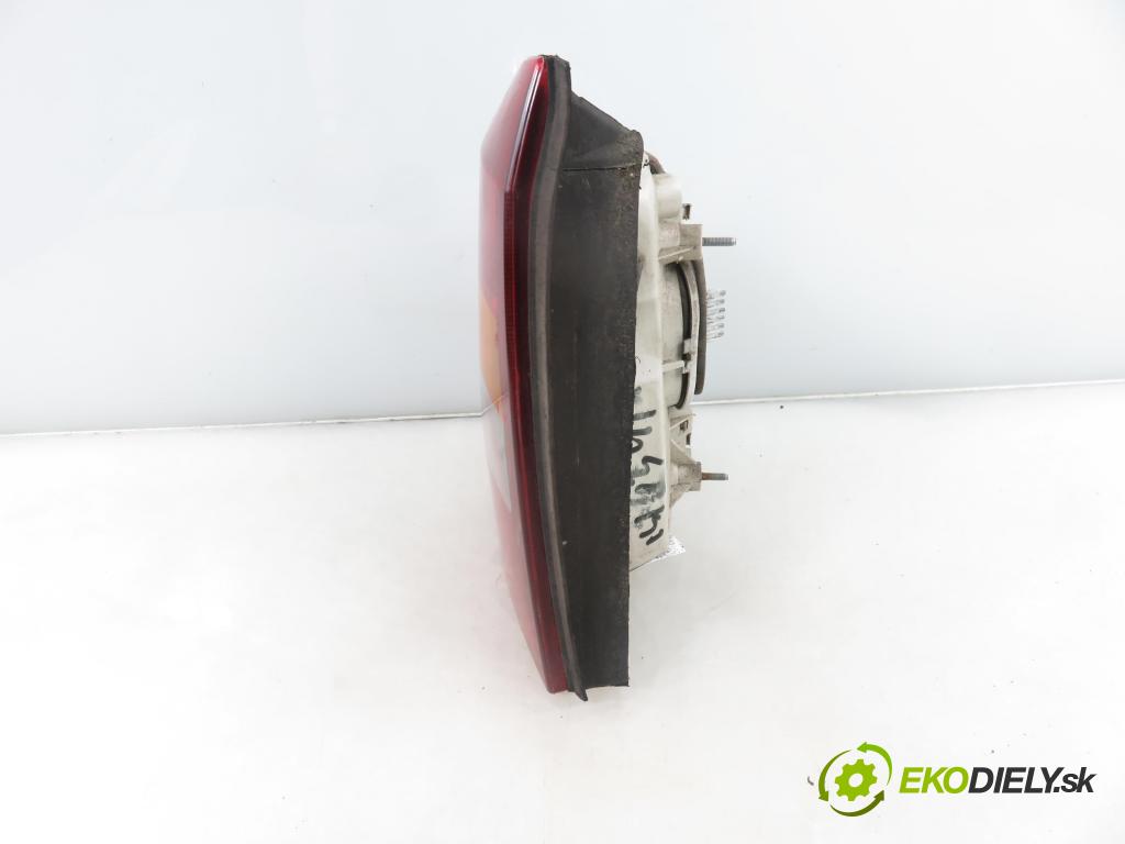 OPEL ASTRA G sedan (T98) SEDAN 1999 66,00 1.4 16V - X 14 XE 1389,00 světlo levé zadní