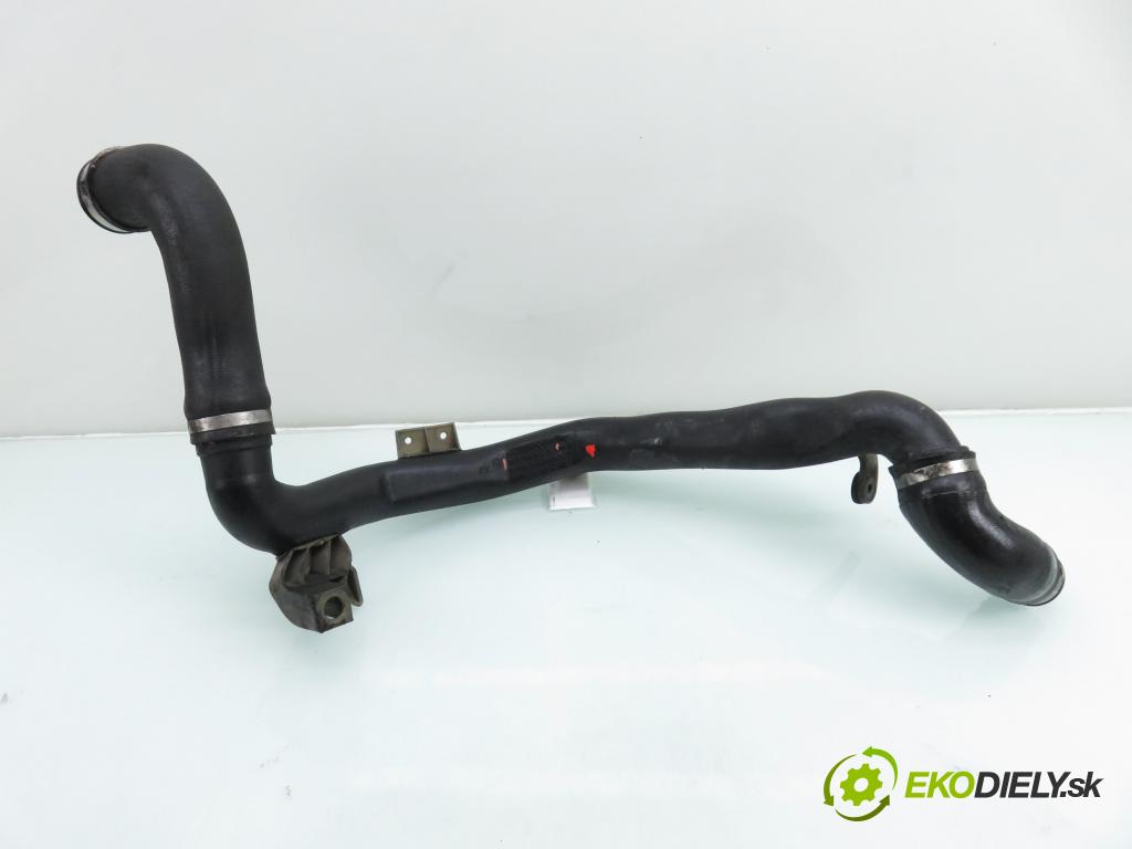 VW GOLF V (1K1) HB 2007 77,00 1.9 TDI - BLS 1896,00 Rúra intercoolera turba 3C0145840H