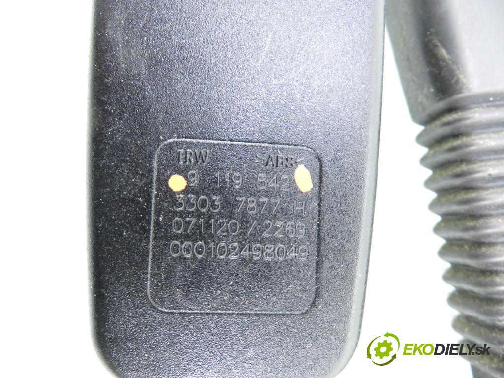 BMW 1 (E81) HB 2007 89,00 116 i 121 - N43 B16 A 1599,00 zapínače pásov predný 33044476F ; 33044477F ; 9119542