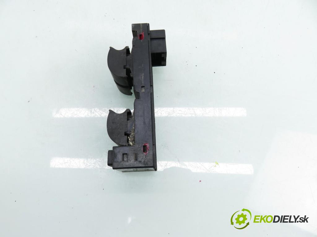 AUDI A3 (8L1) HB 2003 96,00 1.9 TDI PD 130 - ASZ 1896,00 Panel ovládaní oken 4B0959851B