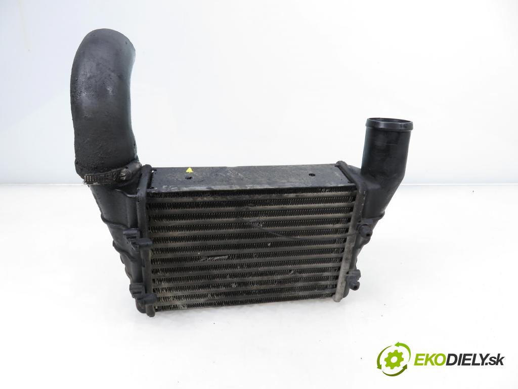 VW PASSAT B5 Variant (3B5) KOMBI 2000 81,00 1.9 TDI - AVG 1896,00 chladič intercooler 058145805C